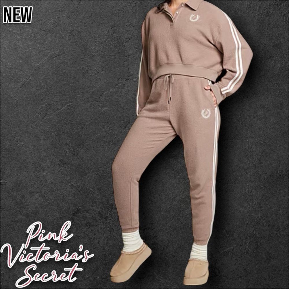 New PINK Victoria’s Secret Reverse Fleece High-Waist Gym Pants
